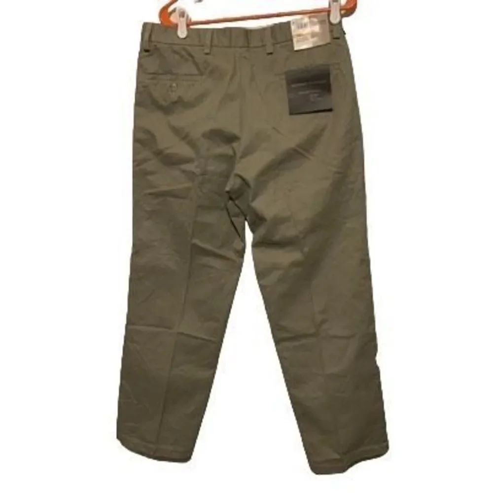 Dockers Premium Flat Front Relaxed Fit Size 33x32 Pants *NEW*